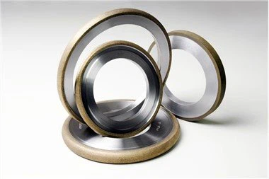 平らなガラス用の研削工具